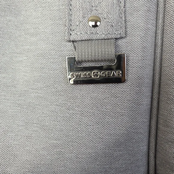 Swissgear Gray Laptop Backpack - Picture 2 of 9